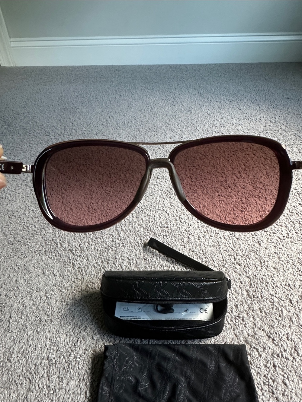 Oakley Split Time Sunglasses in Tortoise and Dark Brown Lenses - Picture 6 of 9